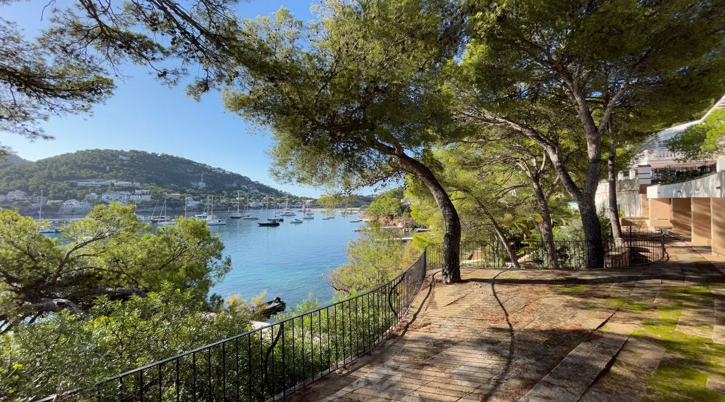 Beautiful duplex with direct sea access Beautiful duplex with direct sea access