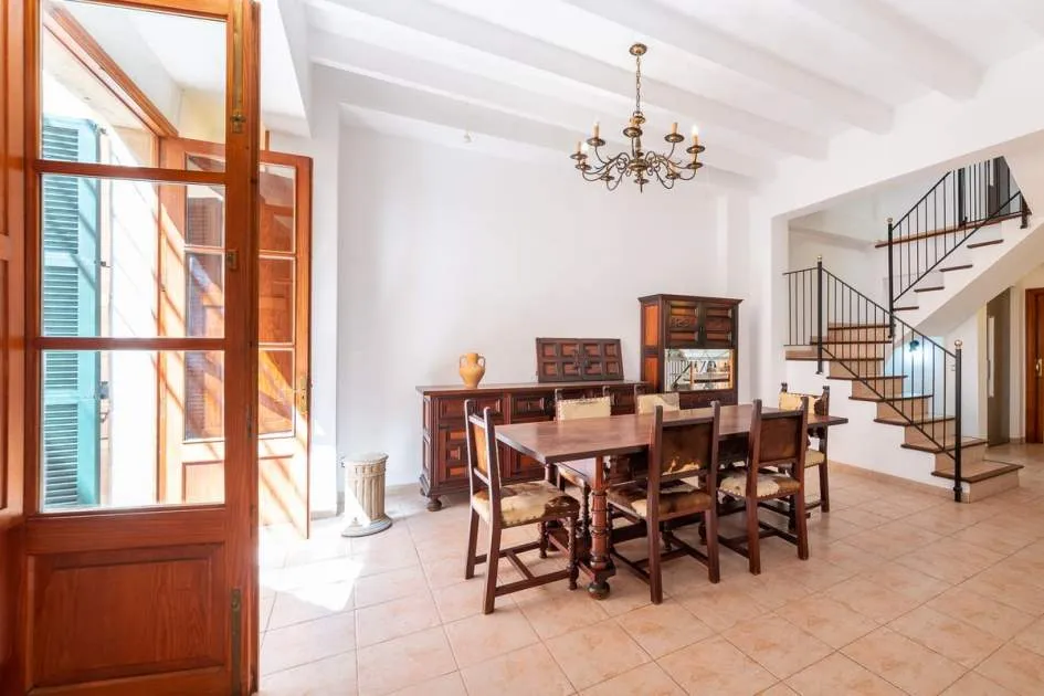 Town house with lift in the middle of the beautiful old town of Palma de Mallorca