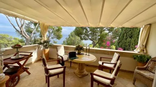 Stunning triplex apartment in first sea line to rent in Anchorage, Mallorca Stunning triplex apartment in first sea line to rent in Anchorage, Mallorca