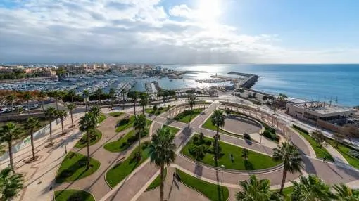 Exclusive sea view penthouse overlooking the harbour of Portixol and just steps from the beach Exclusive sea view penthouse overlooking the harbour of Portixol and just steps from the beach