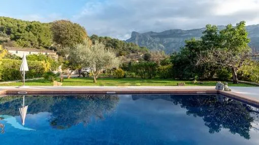 Impressive old stone house completely renovated in Soller