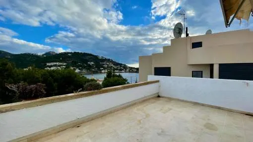 Completely Renovated Apartment with Large Terraces and Sea View in Port Andratx