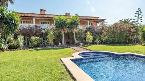 Outstanding finca with sea views in Santa Margalida Outstanding finca with sea views in Santa Margalida