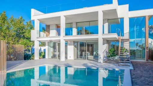 Designer new build sea view villa in Nova Santa Ponsa