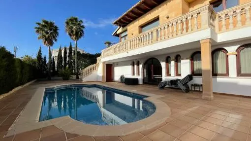 Beautiful villa with a swimming pool and sea views in Costa d'en Blanes Beautiful villa with a swimming pool and sea views in Costa d'en Blanes