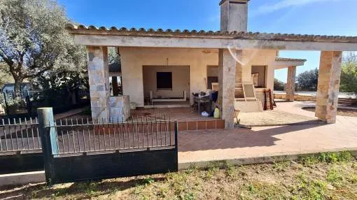 Spacious house with private swimming pool in Llucmajor Spacious house with private swimming pool in Llucmajor