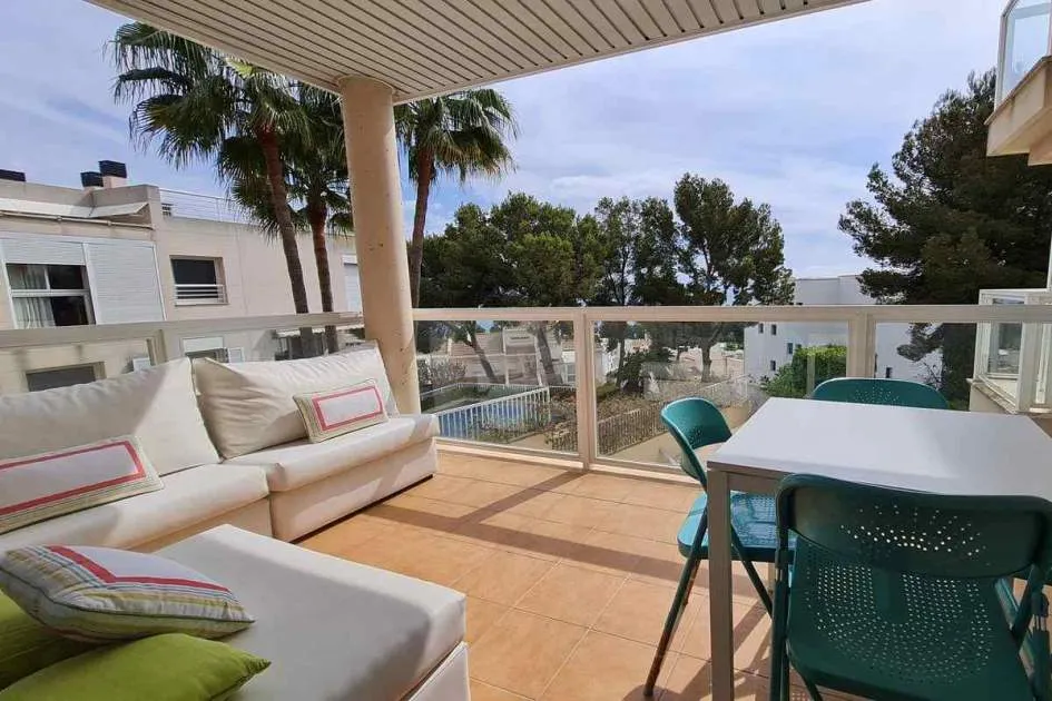 Apartment in Cas Catala only a 7 minute walk to the beach and located in a small community