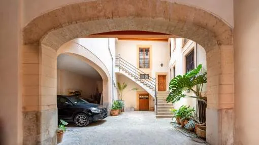 Beautiful penthouse in a historic building in the heart of Palma