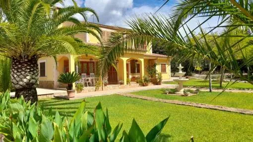 Well maintained country house with pool in Bunyola