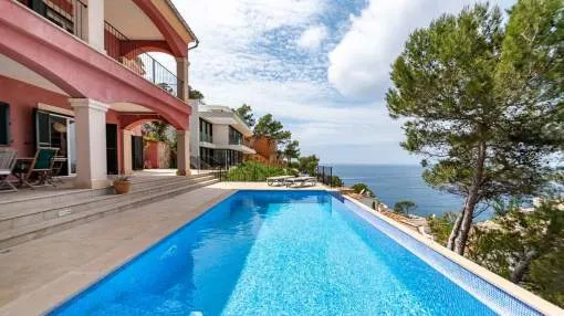 Spacious house with sea views!