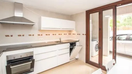 Bright and spacious groundfloor apartment