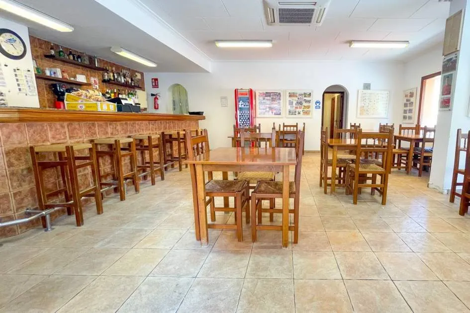 Commercial property for sale in Pollensa