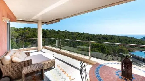 Amazing sea view penthouse with huge rooftop terrace in Sol de Mallorca