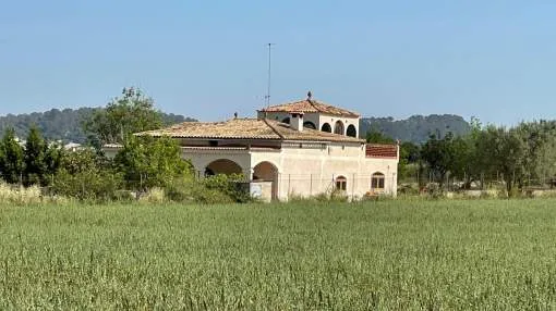 Country house in Sineu with pool