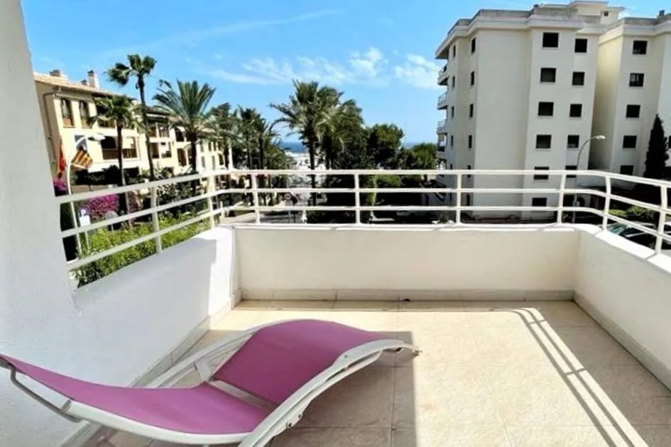 Beautiful flat with terrace and views to Puerto Portals.