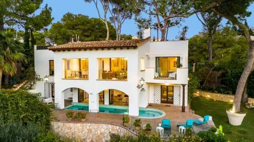 Charming villa with splendid marina views and private access to the marina of Santa Ponsa