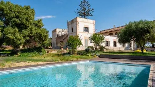 Impressive major house with panoramic views of the sea and the bay of Palma Impressive major house with panoramic views of the sea and the bay of Palma