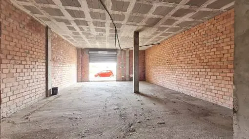 Unfinished commercial premises in Son Cladera's neighbourhood, near to the insdustrial areas of Son Fuster and Son Castelló Unfinished commercial premises in Son Cladera's neighbourhood, near to the insdustrial areas of Son Fuster and Son Castelló