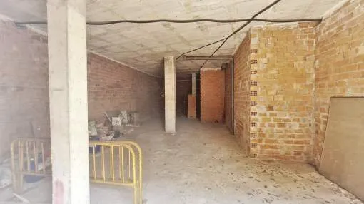Unfinished commercial premises in Son Cladera's neighbourhood, near to the insdustrial areas of Son Fuster and Son Castelló Unfinished commercial premises in Son Cladera's neighbourhood, near to the insdustrial areas of Son Fuster and Son Castelló