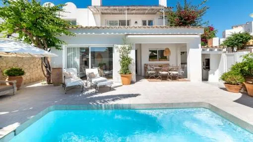 Charming semi-detached house with private pool and partial sea views in Bendinat Charming semi-detached house with private pool and partial sea views in Bendinat