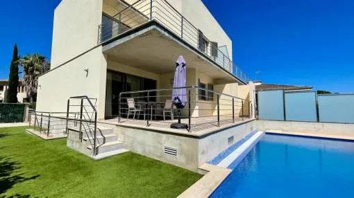 Newly built villa with a private garden and swimming pool