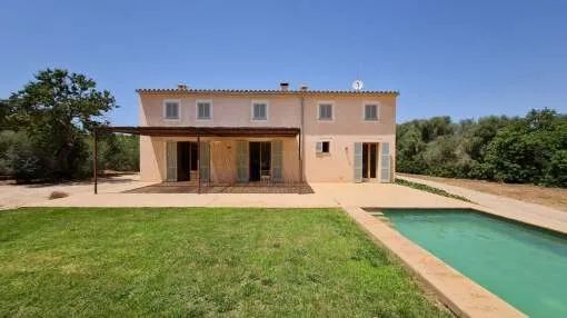 Wonderful newly finished country house in Campos.