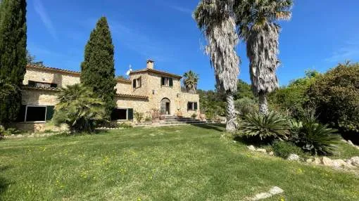 Idyllic villa with pool for rent on the outskirts of Alcudia Idyllic villa with pool for rent on the outskirts of Alcudia