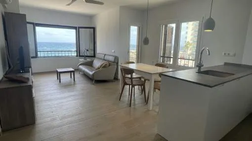 Beautiful newly renovated first sealine apartment in Colonia de San Jordi