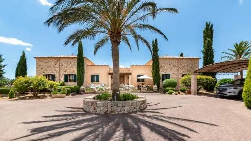 Magnificent villa near Porreres with own vineyard Magnificent villa near Porreres with own vineyard