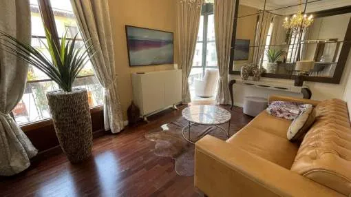Charming renovated apartment with designer furniture in Palma for sale