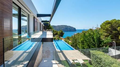 Modern Sea View Villa Walking distance to Camp de Mar Beach! Modern Sea View Villa Walking distance to Camp de Mar Beach!