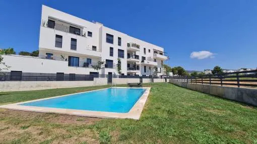 Stunning, newly built apartment within walking distance to the sandy beach in Magaluf.