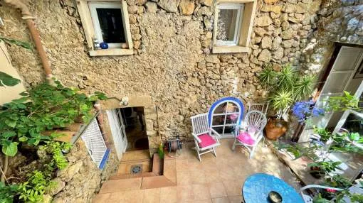 Charming townhouse with garden in Pollença, with holiday rental license.