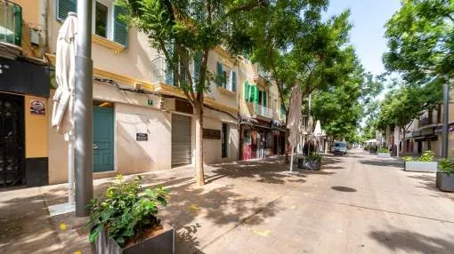 Townhouse with 3 apartments in the popular neighborhood of Santa Catalina