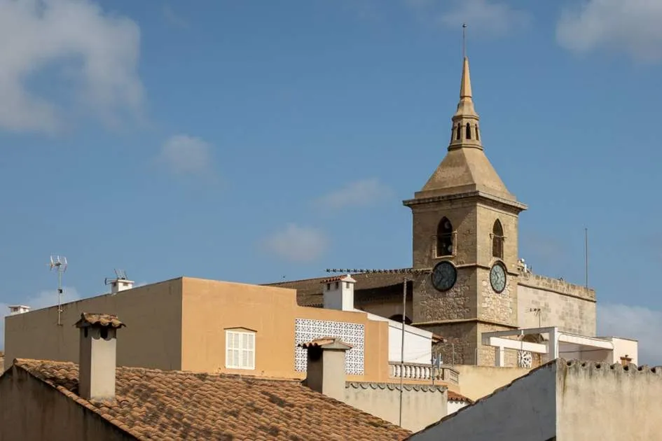 Unique opportunity to buy a historical house in the centre of Sta. Margalida