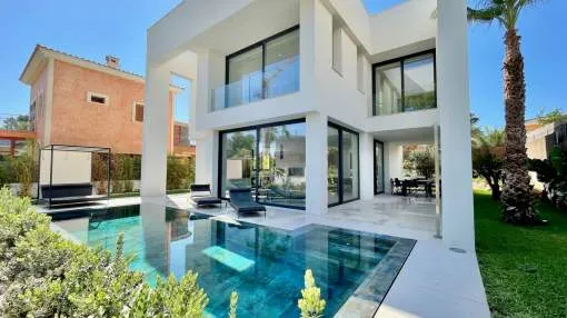 Newly built luxury villa with views over Port Adriano