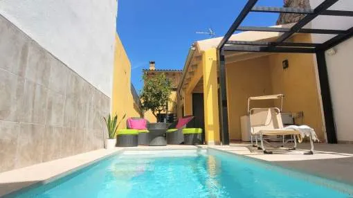Beautiful townhouse with pool and views to the Serra de Tramuntana in LLubí Beautiful townhouse with pool and views to the Serra de Tramuntana in LLubí