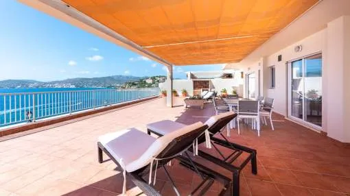 Front line Penthouse apartment with panoramic sea views in Rotes Velles, Santa Ponsa.