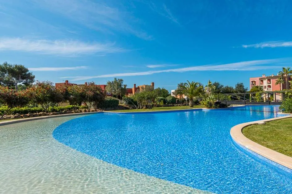 A spacious apartment with wonderful panoramic views situated close to the Santa Ponsa Golf Course