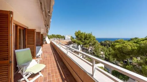 Elegant and quiet 3 bedroom sea view flat, in Cas Catalá. Elegant and quiet 3 bedroom sea view flat, in Cas Catalá.