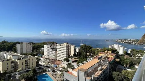 Sea view flat in Cala Mayor. Sea view flat in Cala Mayor.