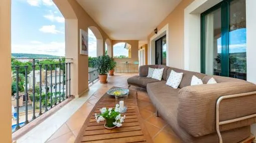 Exceptionally spacious penthouse in exclusive residence in Nova Santa Ponsa