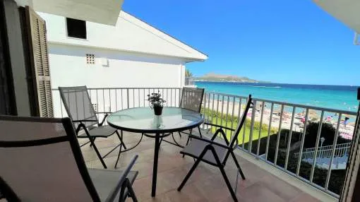 Spacious apartment for rent in the first line of Puerto de Alcudia