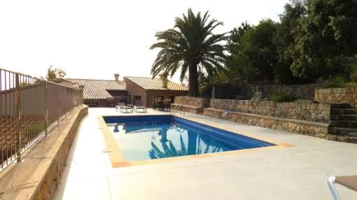 House with pool and holiday rental license with panoramic views in Caimari