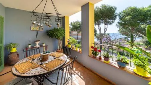 Elegant apartment in Bendinat with partial sea views