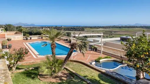 Modern country house with fantastic sea and countryside views Modern country house with fantastic sea and countryside views