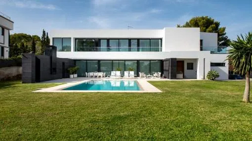 New Luxury Villa for Sale in Palmanova