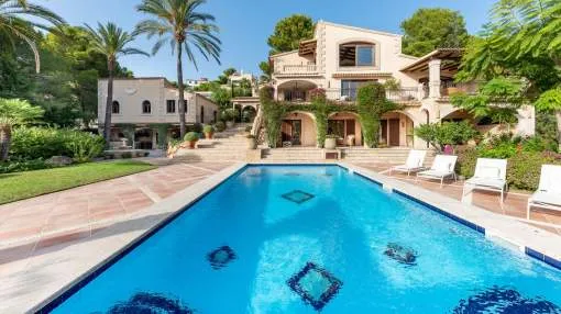 Sophisticated and exclusive villa with sea views in Costa de la Calma, Santa Ponsa.