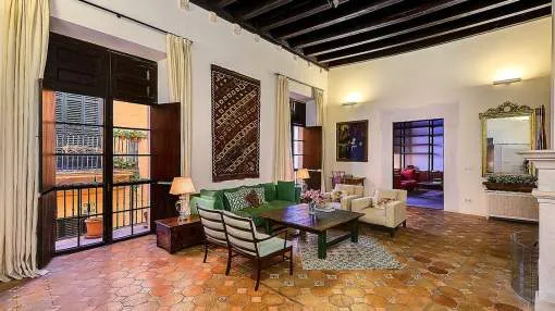 Elegant bel etage apartment in Palmas´ Old Town close to the cathedral
