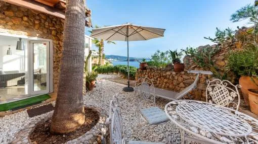 Unique Frontline Apartment with Lots of Charm and Sea Access in Cala Vinyas Unique Frontline Apartment with Lots of Charm and Sea Access in Cala Vinyas
